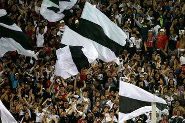 hinchas colo colo