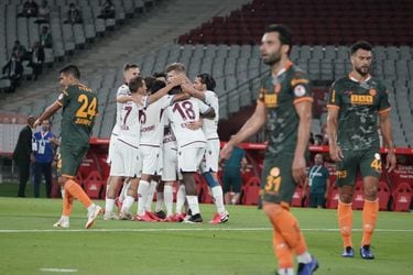 Junior Fernandes y el Alanyaspor caen en la final de la Copa de Turquía