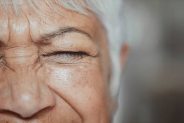 Cómo librarse de los pensamientos negativos sobre el envejecimiento