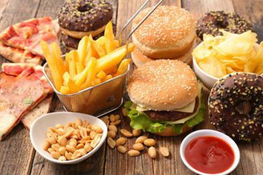 ¿La comida chatarra aumenta el deterioro cognitivo? Esto dice un nuevo estudio