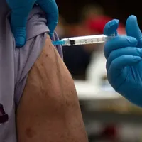 Minsal instruye sumario y auditoría por “error” en la entrega de cifras de vacunas contra el Covid-19 vencidas
