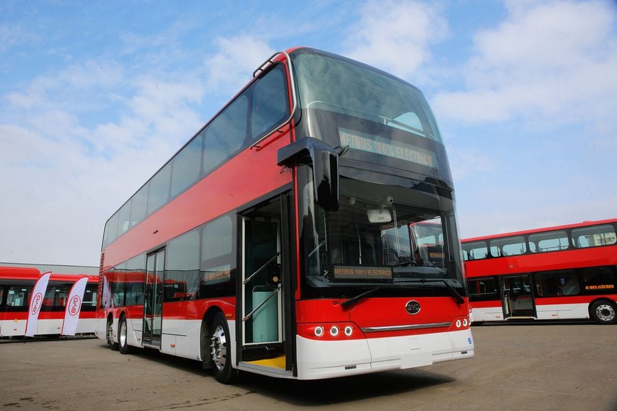 Buses sirvieron como una herramienta fundamental para el transporte durante los Panamericanos que se realizaron en Chile. Foto: Diego Martin / Agencia Uno.   