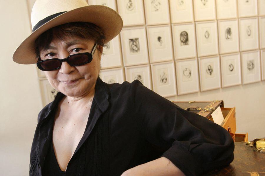 Warzone este es el nuevo álbum de Yoko Ono con su propia versión de