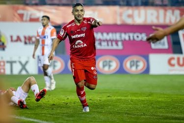 Durante el partido válido por la decimonovena fecha del Campeonato Nacional AFP PlanVital 2022, entre Ñublense y Cobresal, disputado en el Estadio Nelson Oyarzún Arenas de Chillán.