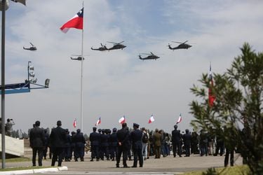 Ceremonia de cambio de mando de comandante en jefe de la Fuerza Aérea en la base de El Bosque.