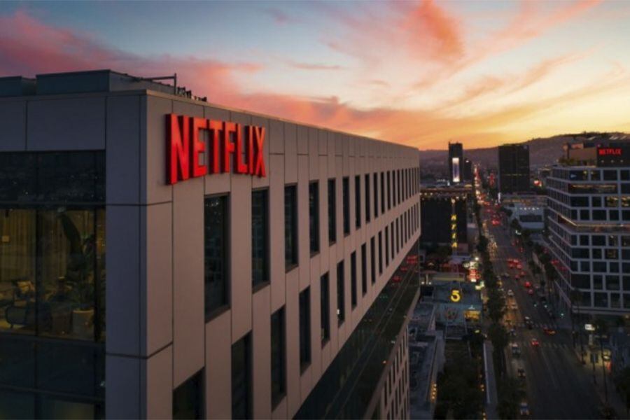 Netflix suspendió todos sus proyectos provenientes de Rusia - La Tercera