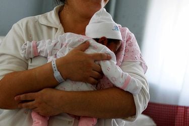 Gobierno desestima adoptar medida de urgencia por término de postnatal 