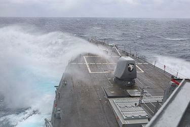 China amenaza con consecuencias por acciones navales de Estados Unidos