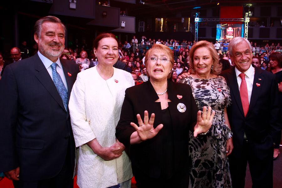 Sebastian Piñera, Michelle Bachelet y Alejandro Guiller