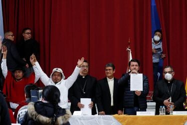 Gobierno de Ecuador e indígenas llegan a acuerdo para poner fin a protestas